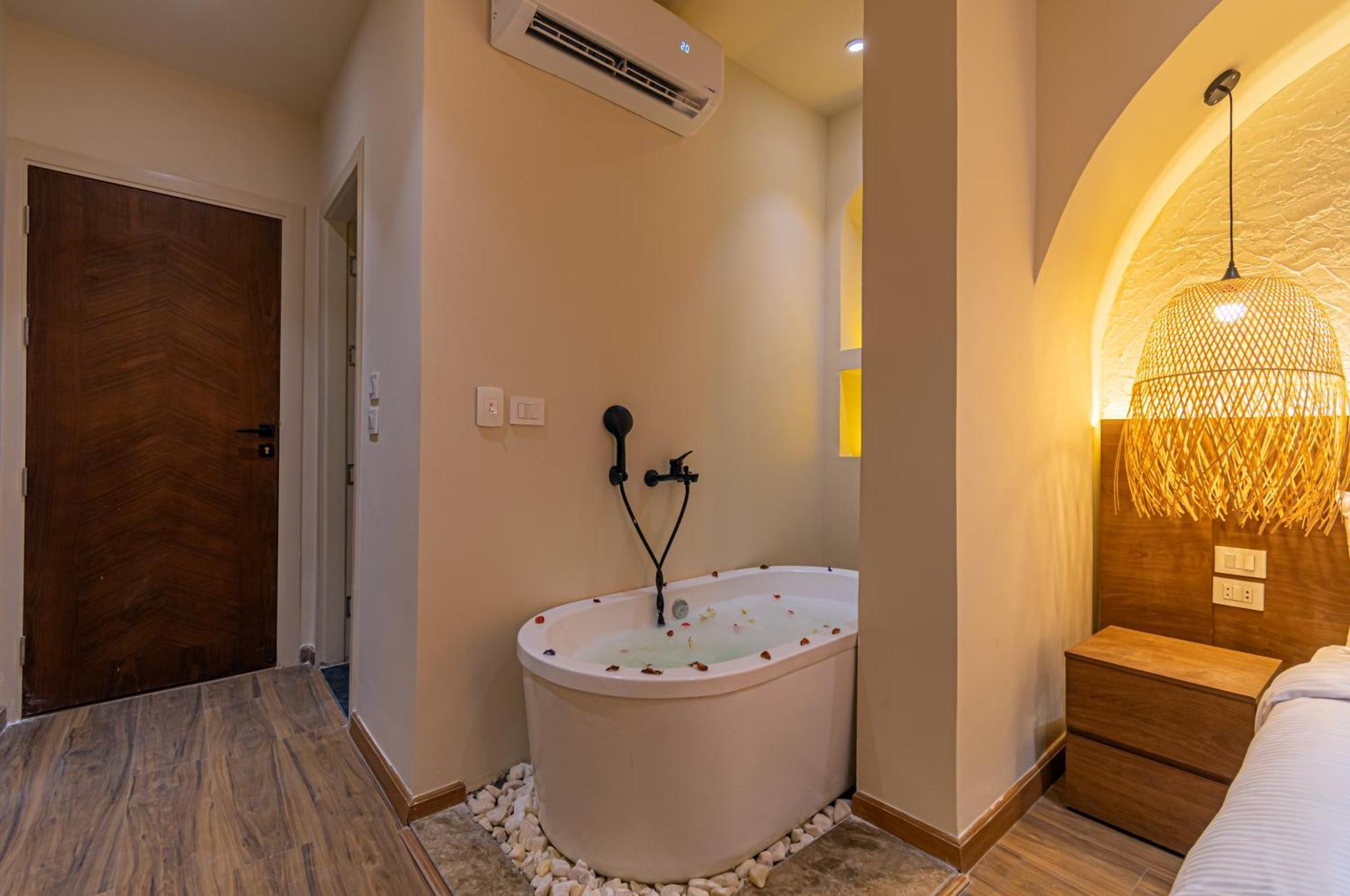 Le Pacha Boutique Hotel 4*